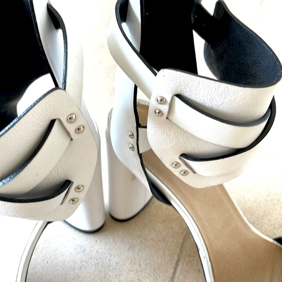 IRO Paris White Leather Strappy Sandals – Size 38 - Picture 9 of 14